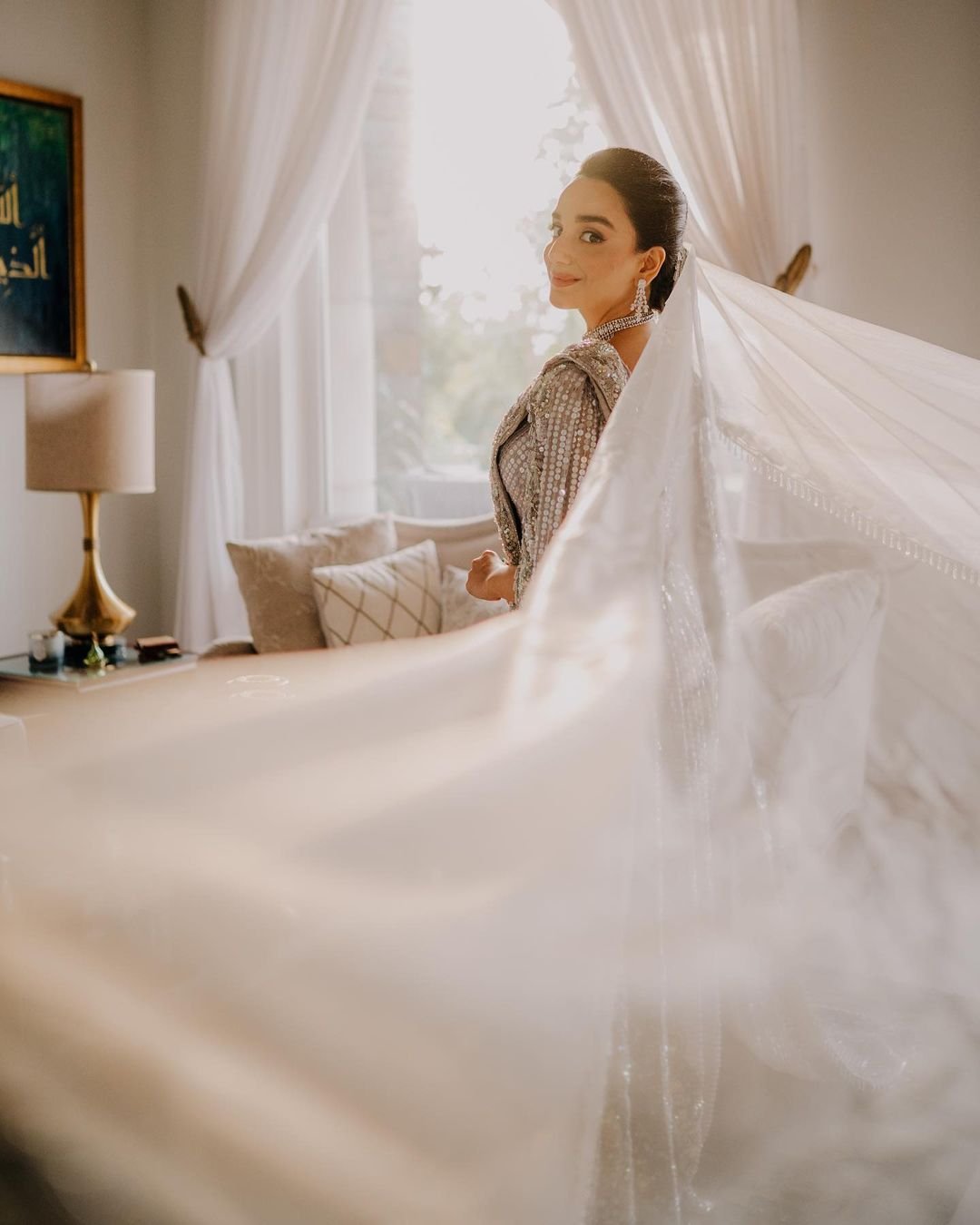 manish malhotra bride
