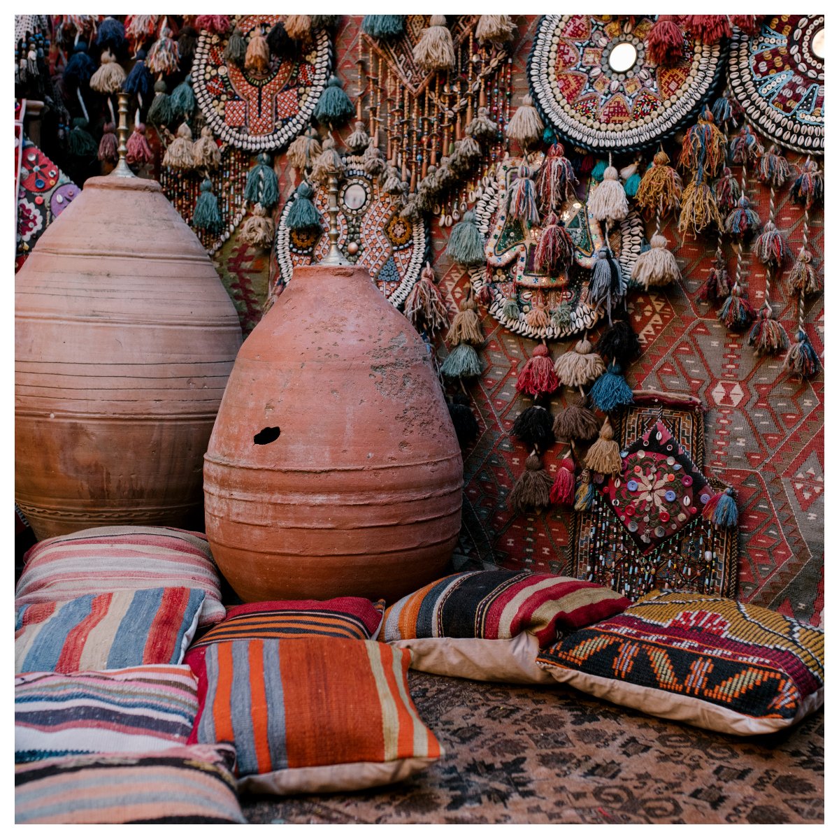 Ottomans and cushions for the cosy ambience