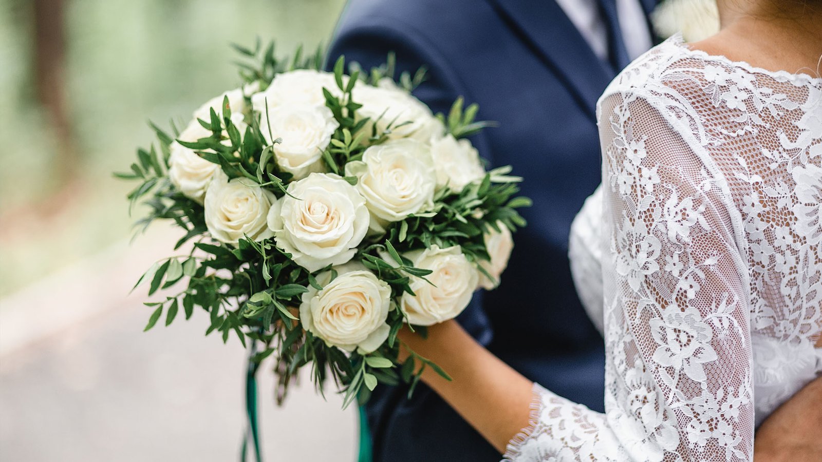 I’m a wedding planner & brides say my tip is super controversial –  it’s a must