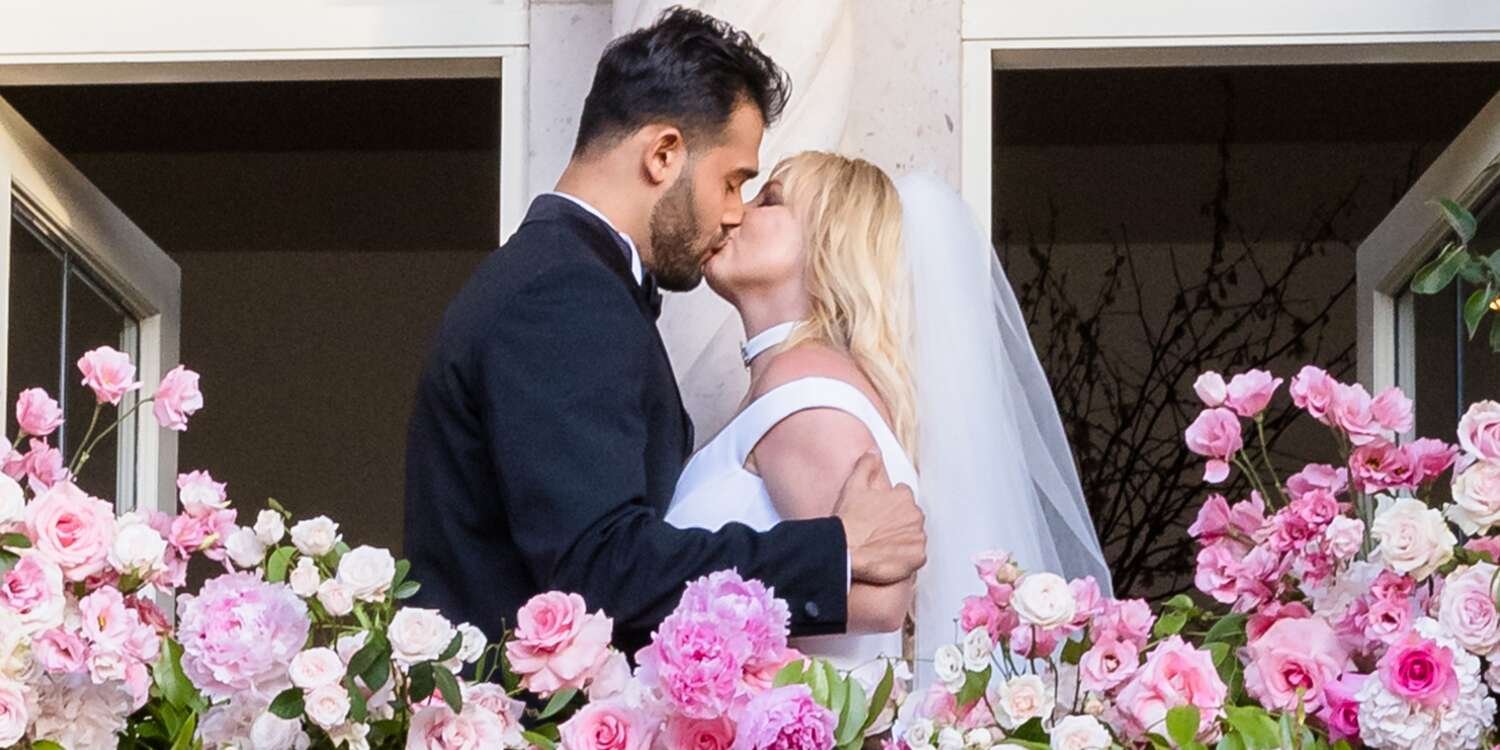 A Look at All the 'Warm and Feminine' Florals at Britney Spears and Sam Asghari's Wedding