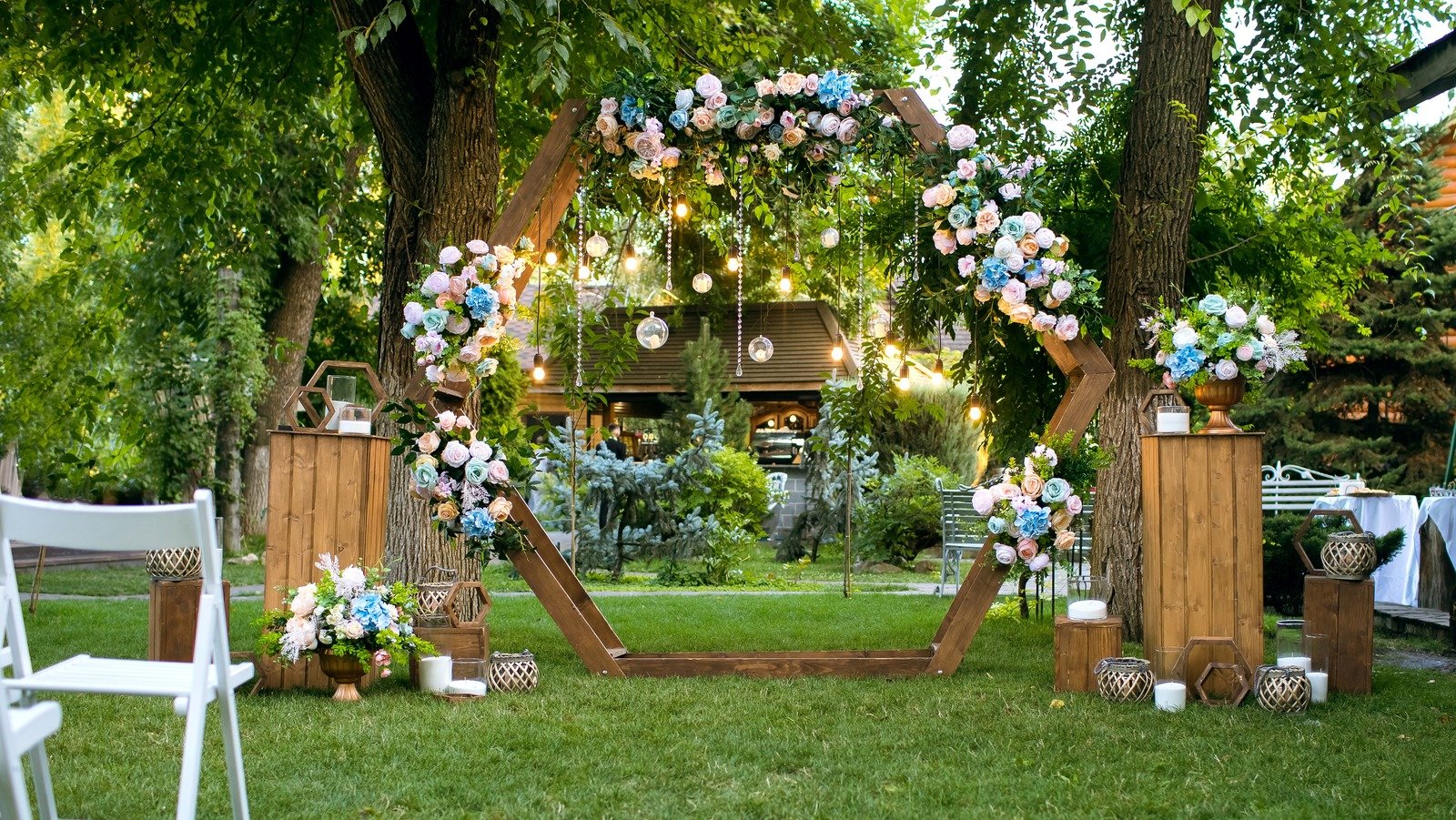 Modern Ways To Bring Something Borrowed To Your Wedding Day Style