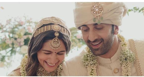 4 Bollywood couples who set our 2022 wedding aspirations