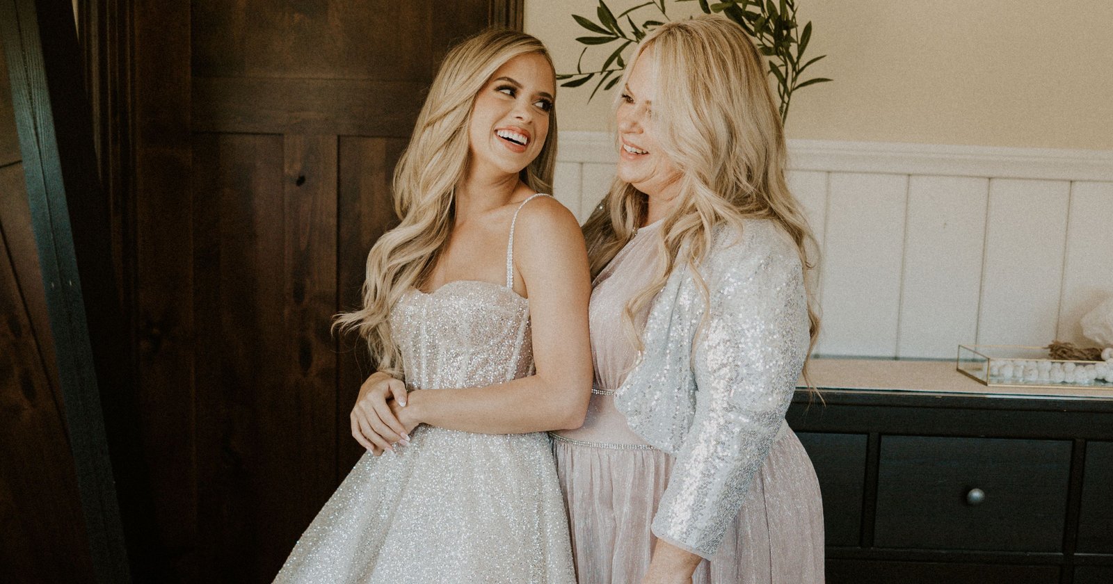 20 Spring Mother of the Bride Dresses for Every Type of Wedding